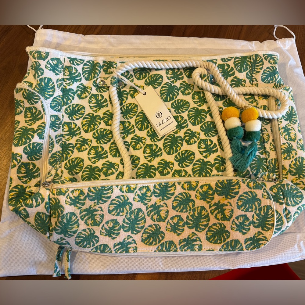 Green Leaf Print Multifunctional Beach Tote with Rope Handles